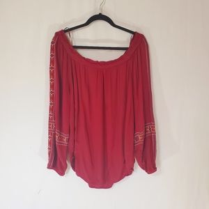 Knox rose off the shoulder top